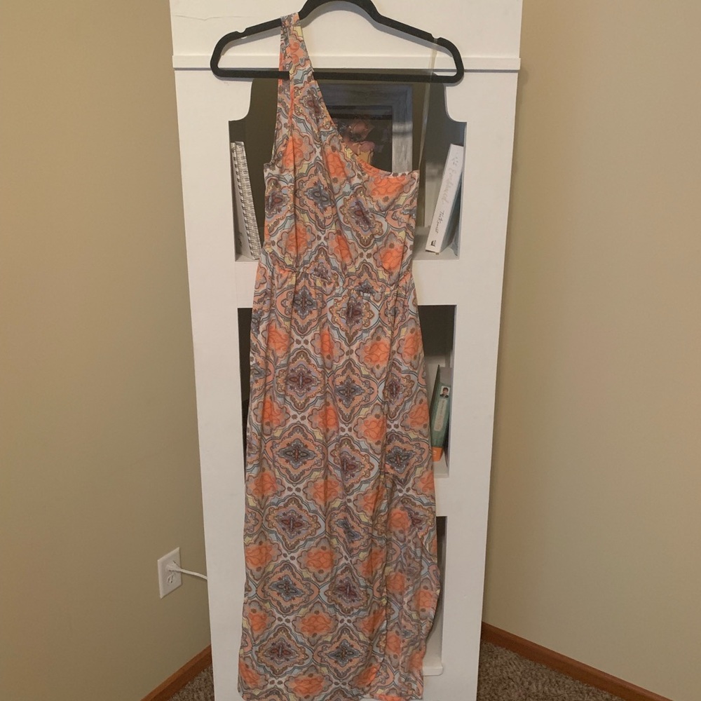 Printed maxi dress size medium.
